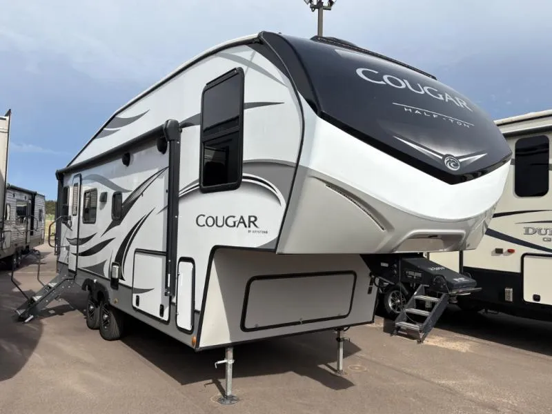 2023 Keystone Cougar Half-Ton 24RDS - Photo 2