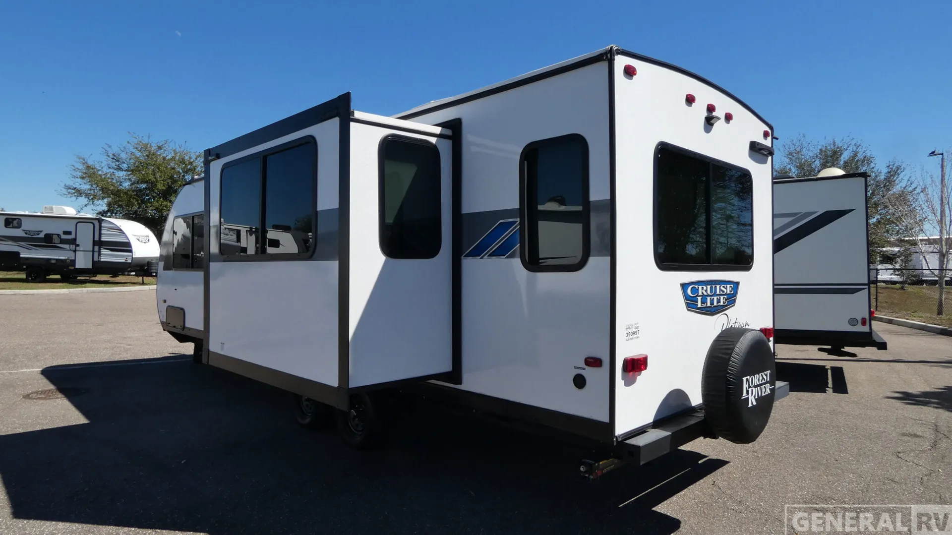 2024 Forest River Salem Cruise Lite 24RLXL - Photo 4