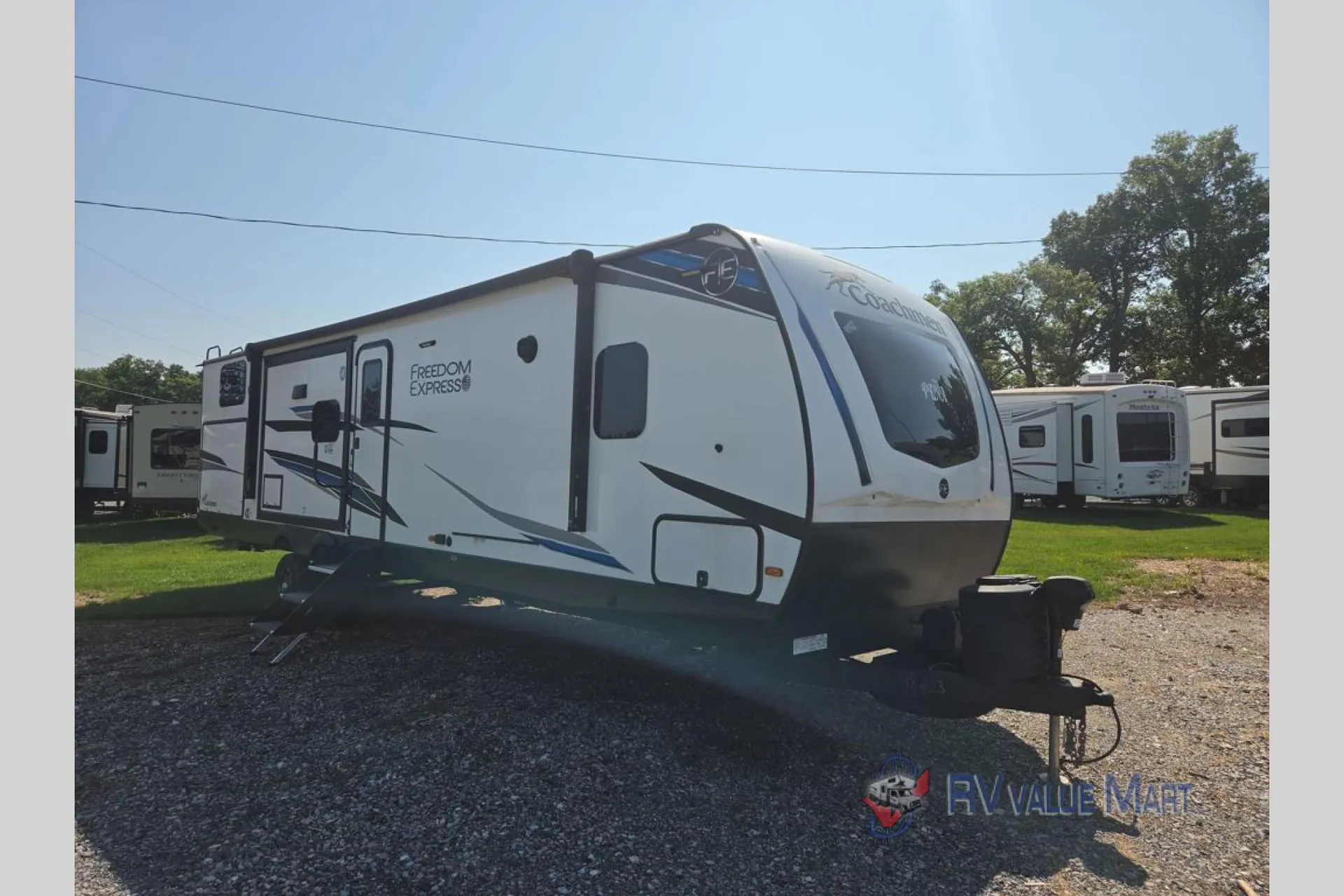 2024 Coachmen Freedom Express Ultra Lite 320BHDS - Photo 3