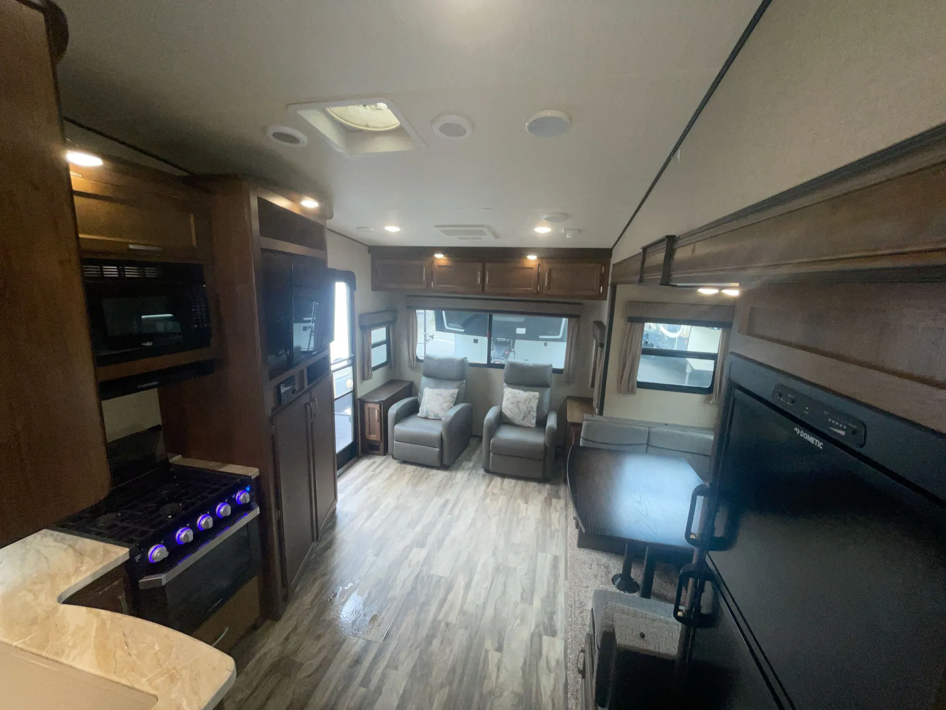 2018 Grand Design Reflection 150 Series 230RL — living area main