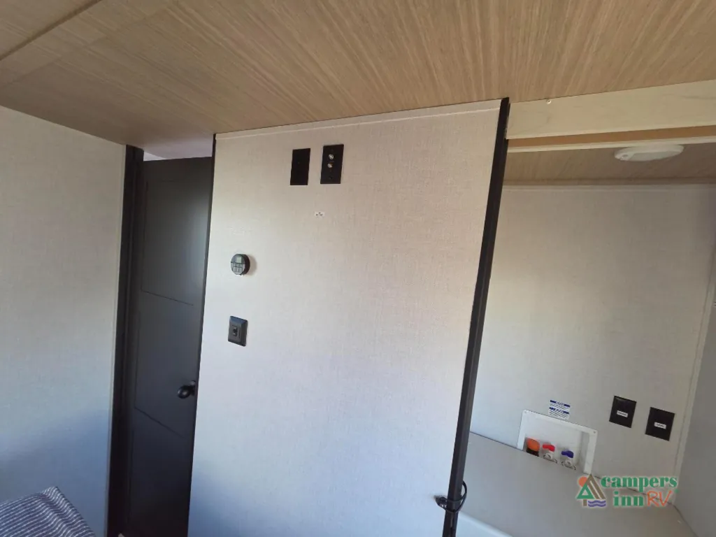 2027 Forest River Vibe 3400BH, Photos photo 33