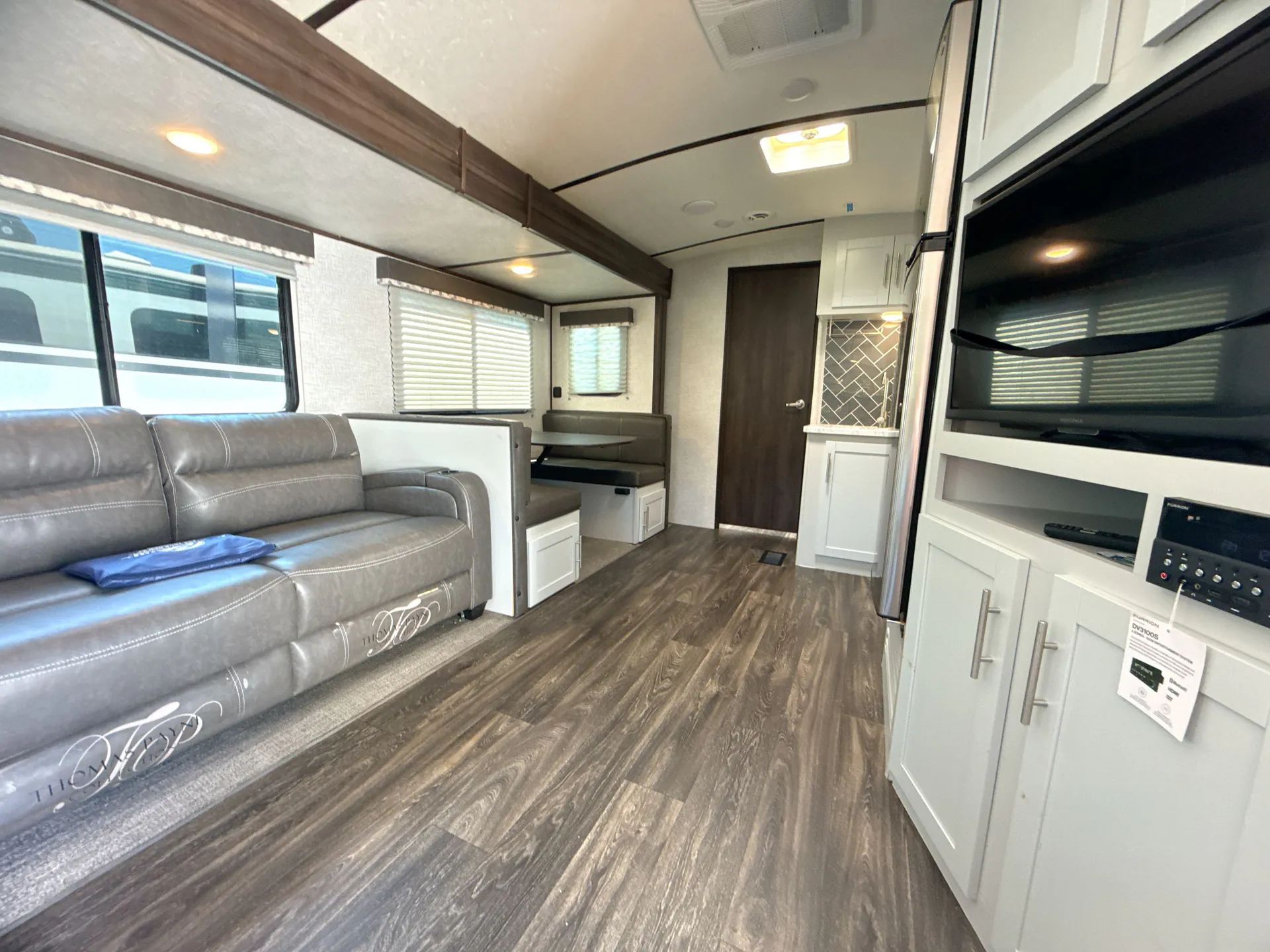 2021 Keystone Bullet 291RLS — living area main