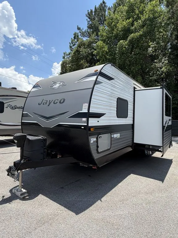 2023 Jayco Jay Flight 242BHS - Photo 4