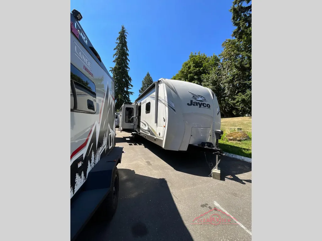 2018 Jayco Eagle 322RLOK, Photos photo 3