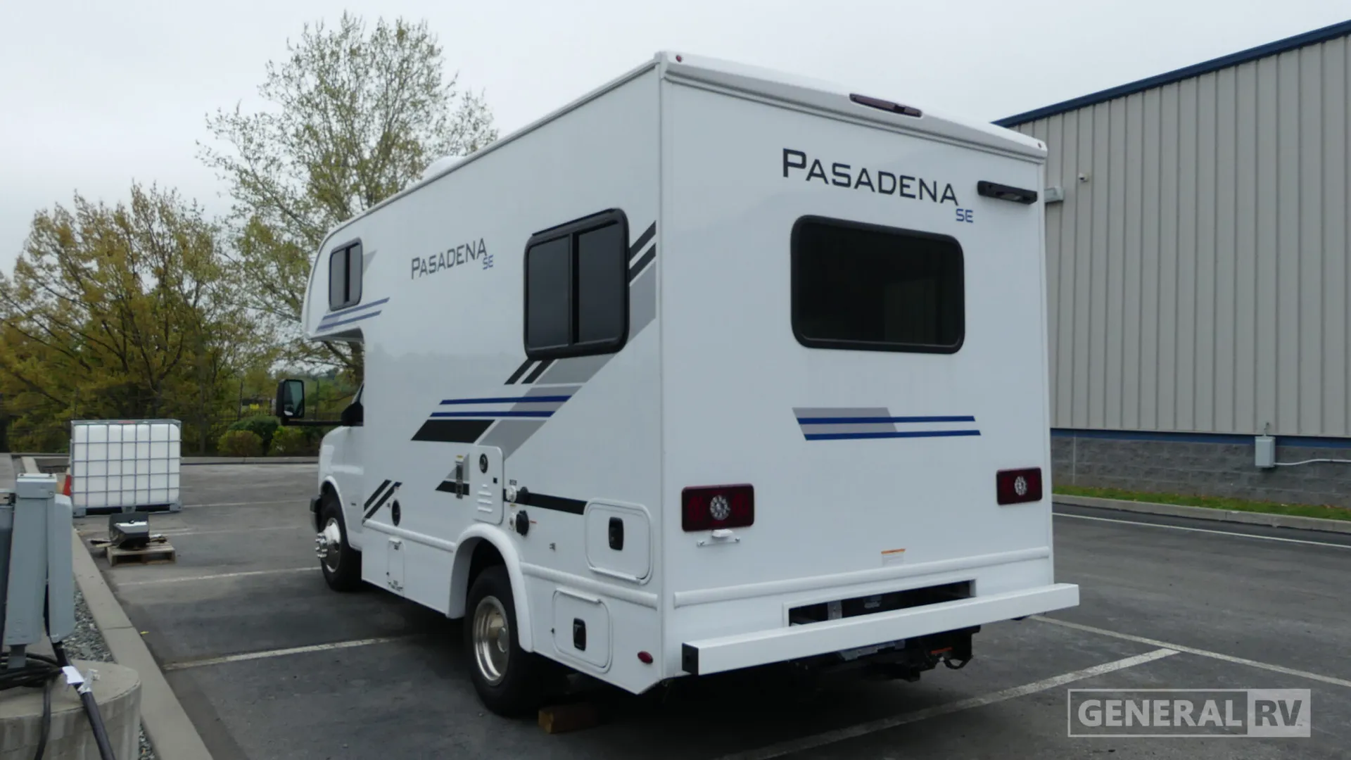 2026 Thor Motor Coach Pasadena SE SE19 Chevy - Photo 4