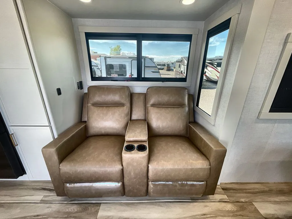 2026 Brinkley Model I 235, Photos photo 17