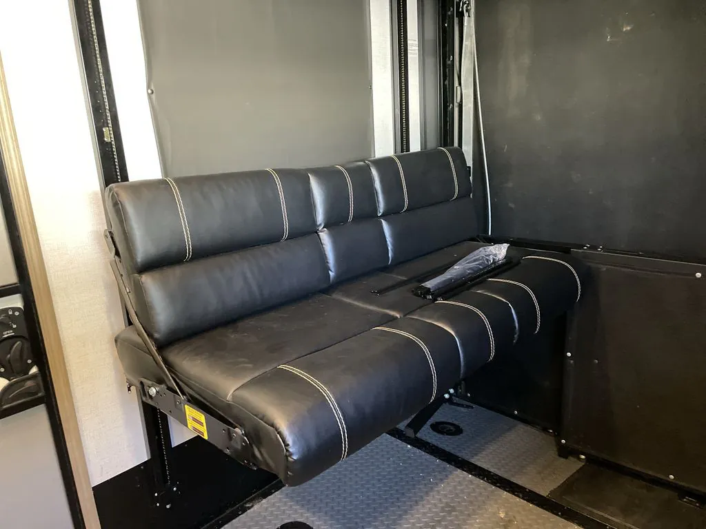 2022 Keystone Raptor 351, Photos photo 8