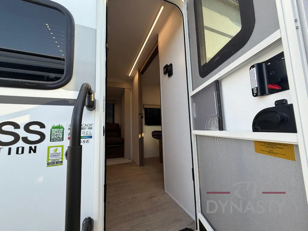 2026 Coachmen Freedom Express Select 30SE, Photos photo 20