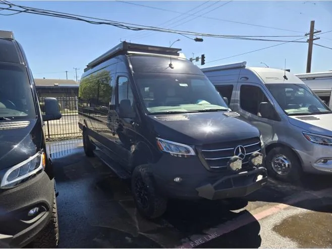 2025 27North Adventure Vans Venture Together - Main photo