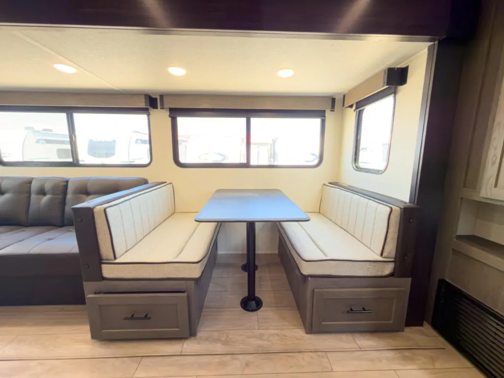 2026 Forest River Cherokee Alpha Wolf 33BH, Photos photo 19
