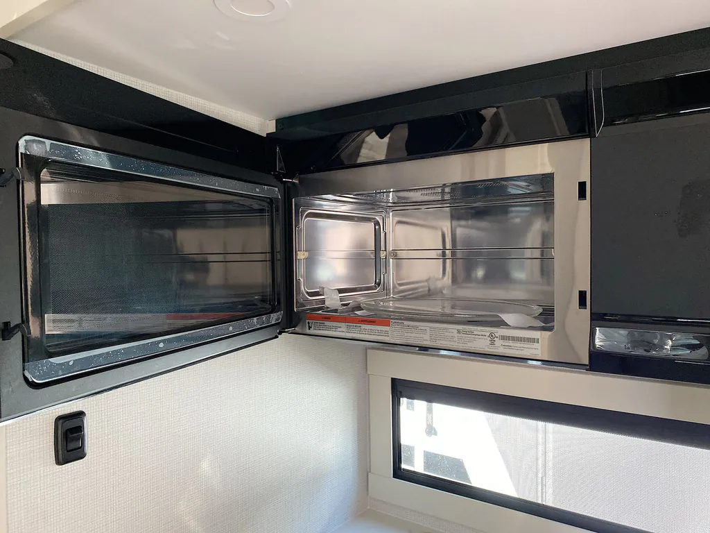 2026 Brinkley Model I 235, Photos photo 14
