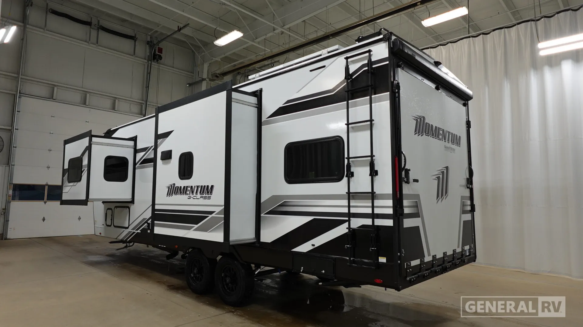 2026 Grand Design Momentum G-Class 25G - Photo 4