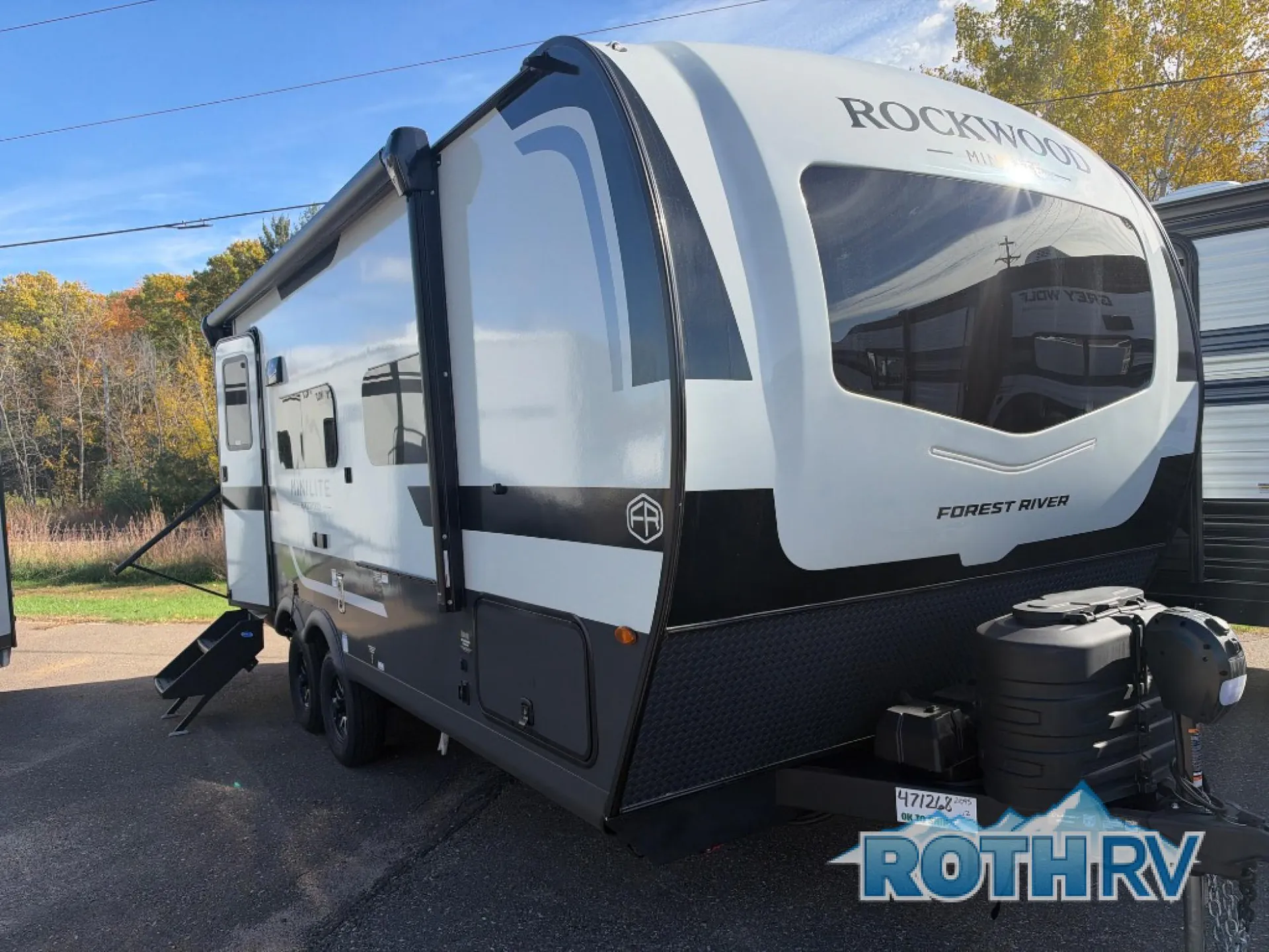2027 Forest River Rockwood Mini Lite 2109S - Photo 4
