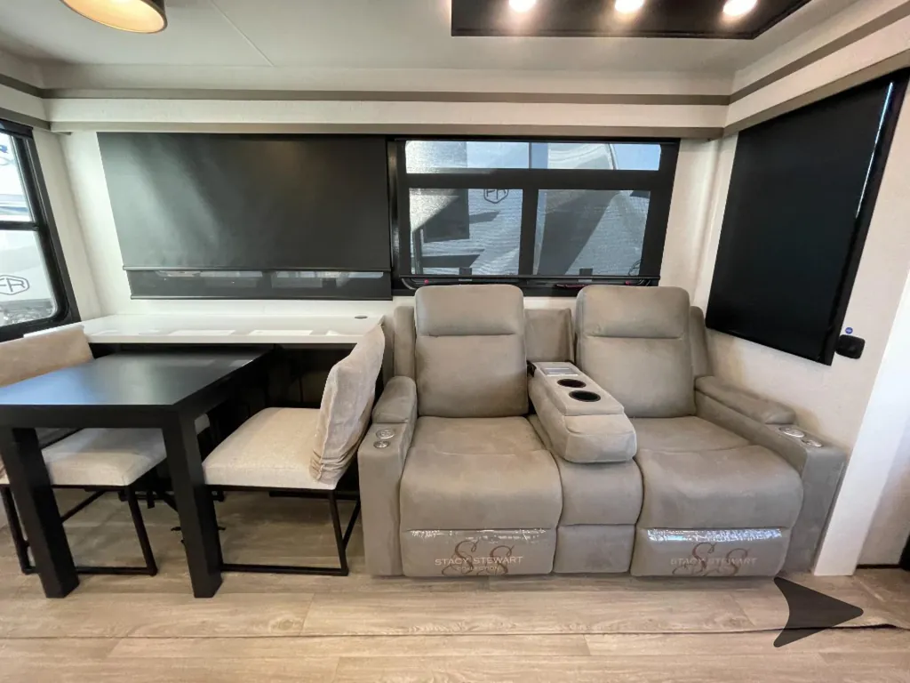 2027 Jayco Pinnacle 32RLTS, Photos photo 21