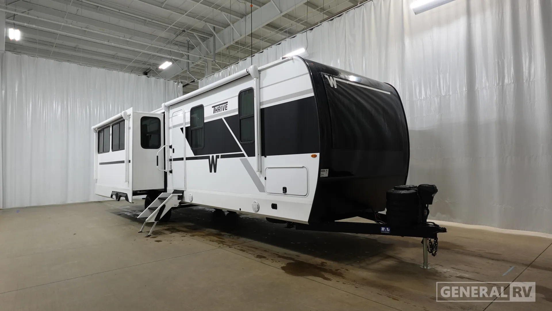 2026 Winnebago Thrive 29RLO - Photo 2