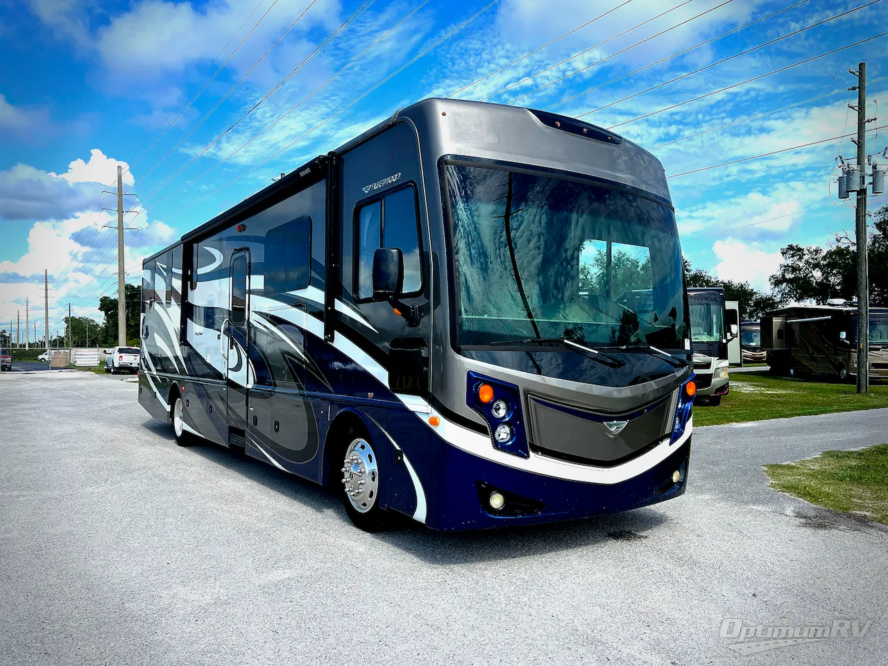 2017 Fleetwood Pace Arrow 35E - Photo 2