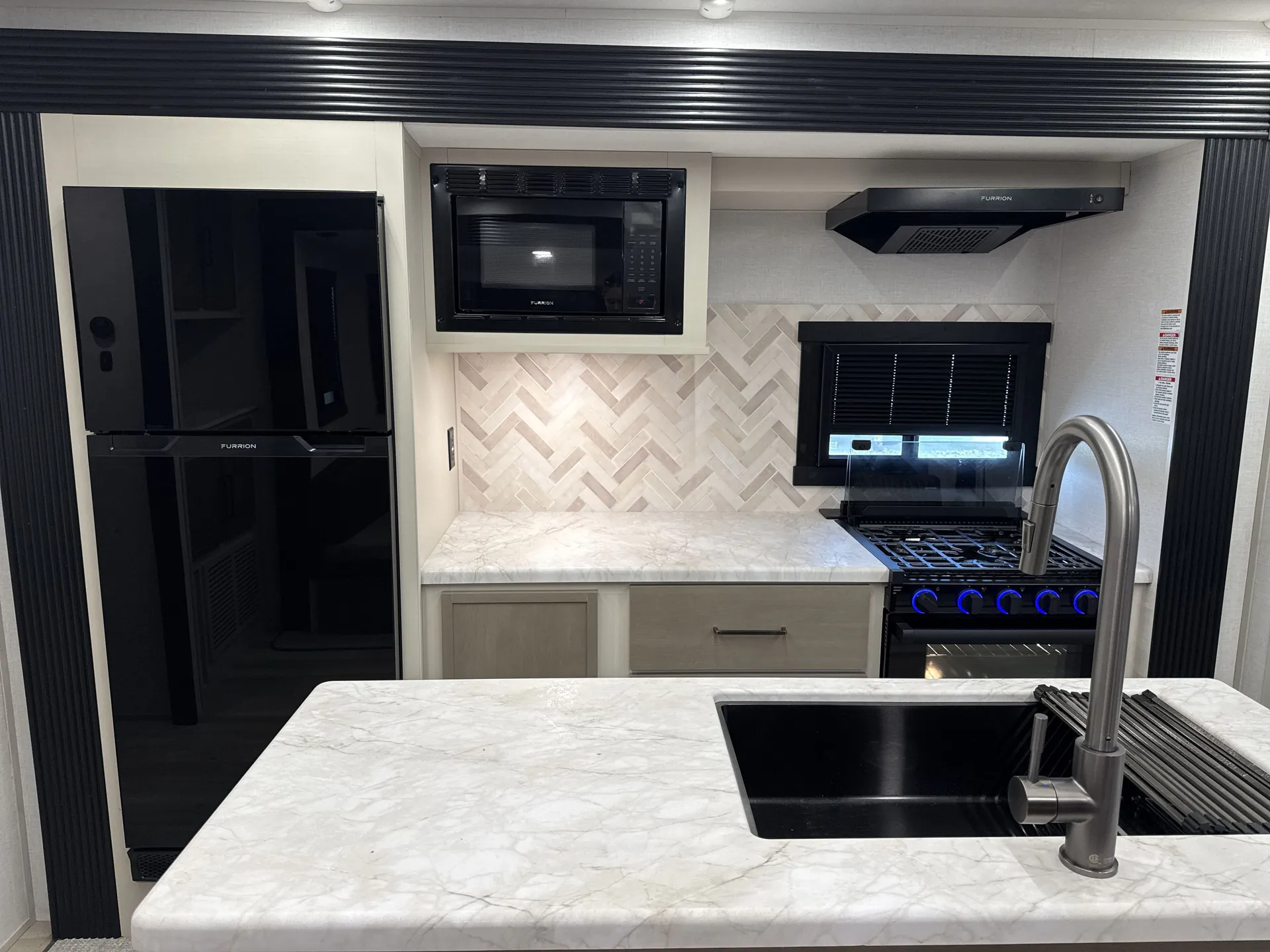 2027 Forest River Wildwood Heritage Glen 310BHI — kitchen