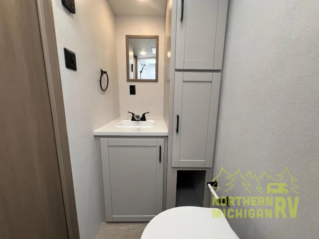2027 Jayco Jay Flight 175FQ, Photos photo 13