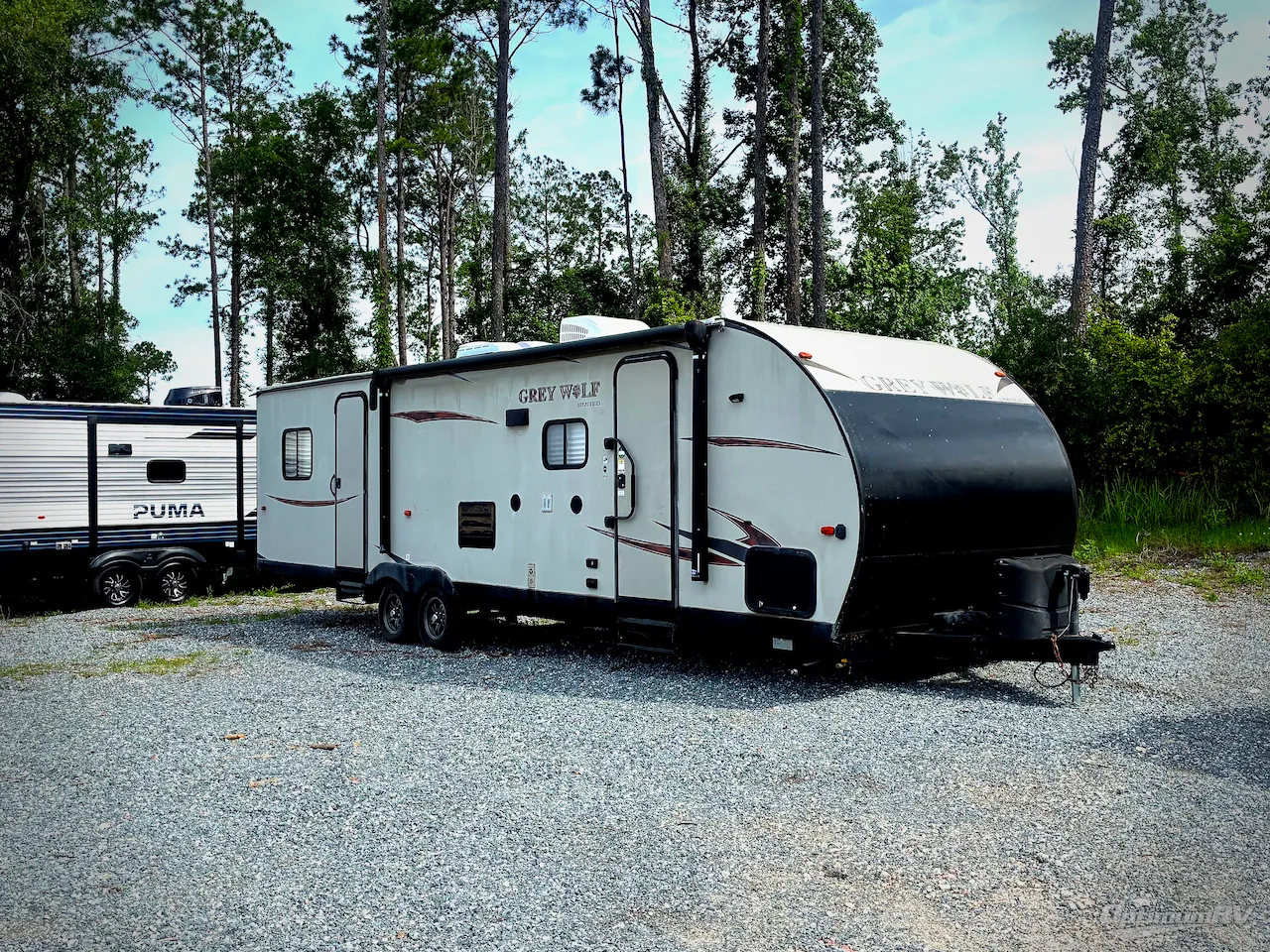 2017 Forest River Cherokee Grey Wolf 27RR - Photo 2