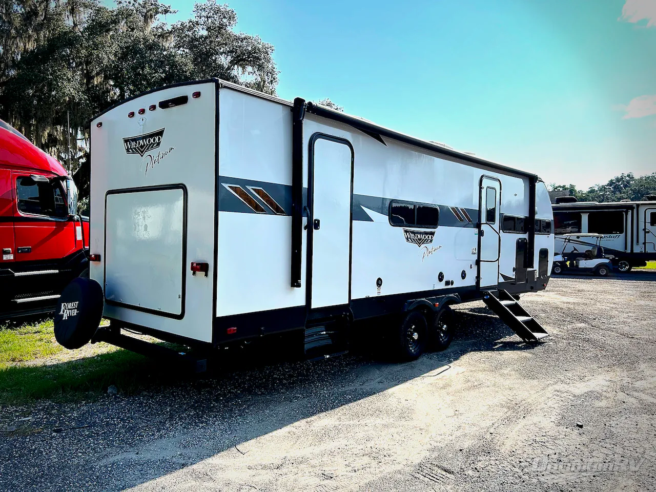 2024 Forest River Wildwood 28FKG dealer photo 2 from Optimum RV