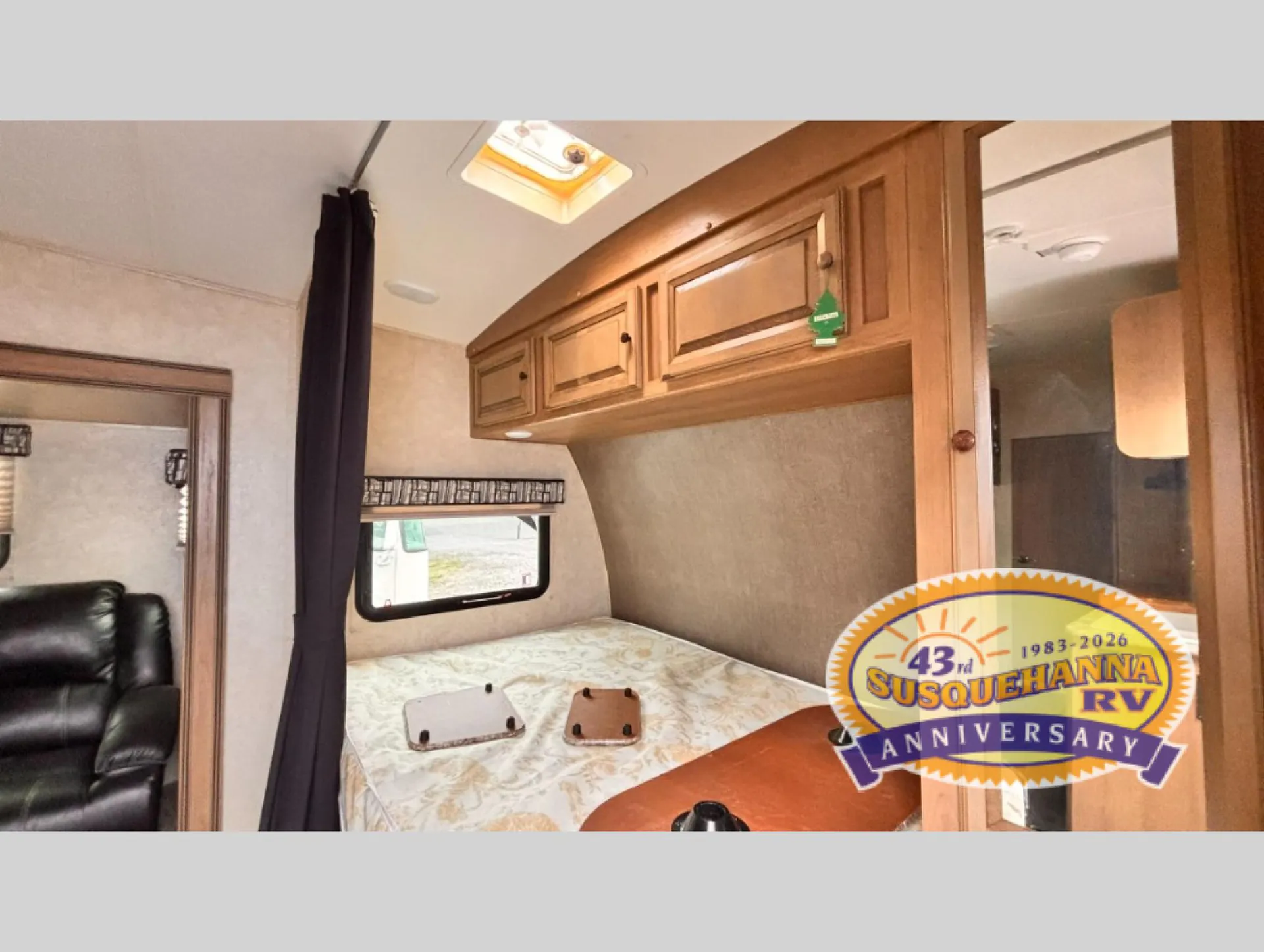 2016 Cruiser RV Stryker STG 2710 - Photo 3