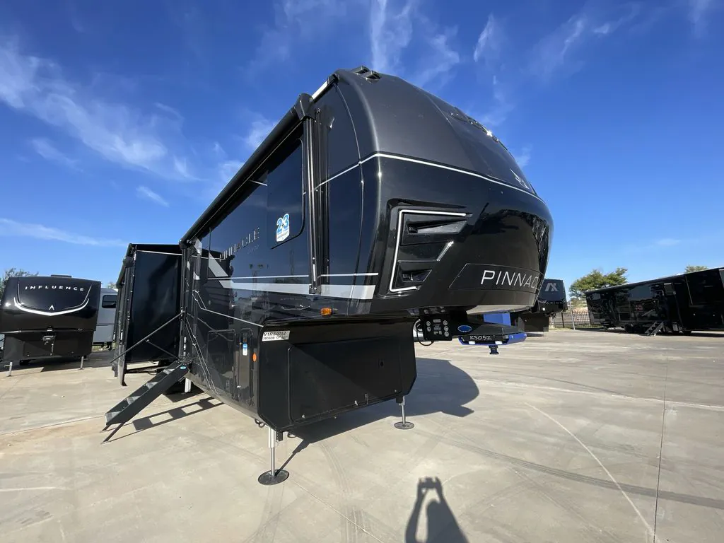 2027 Jayco Pinnacle 39DSDB - Photo 2