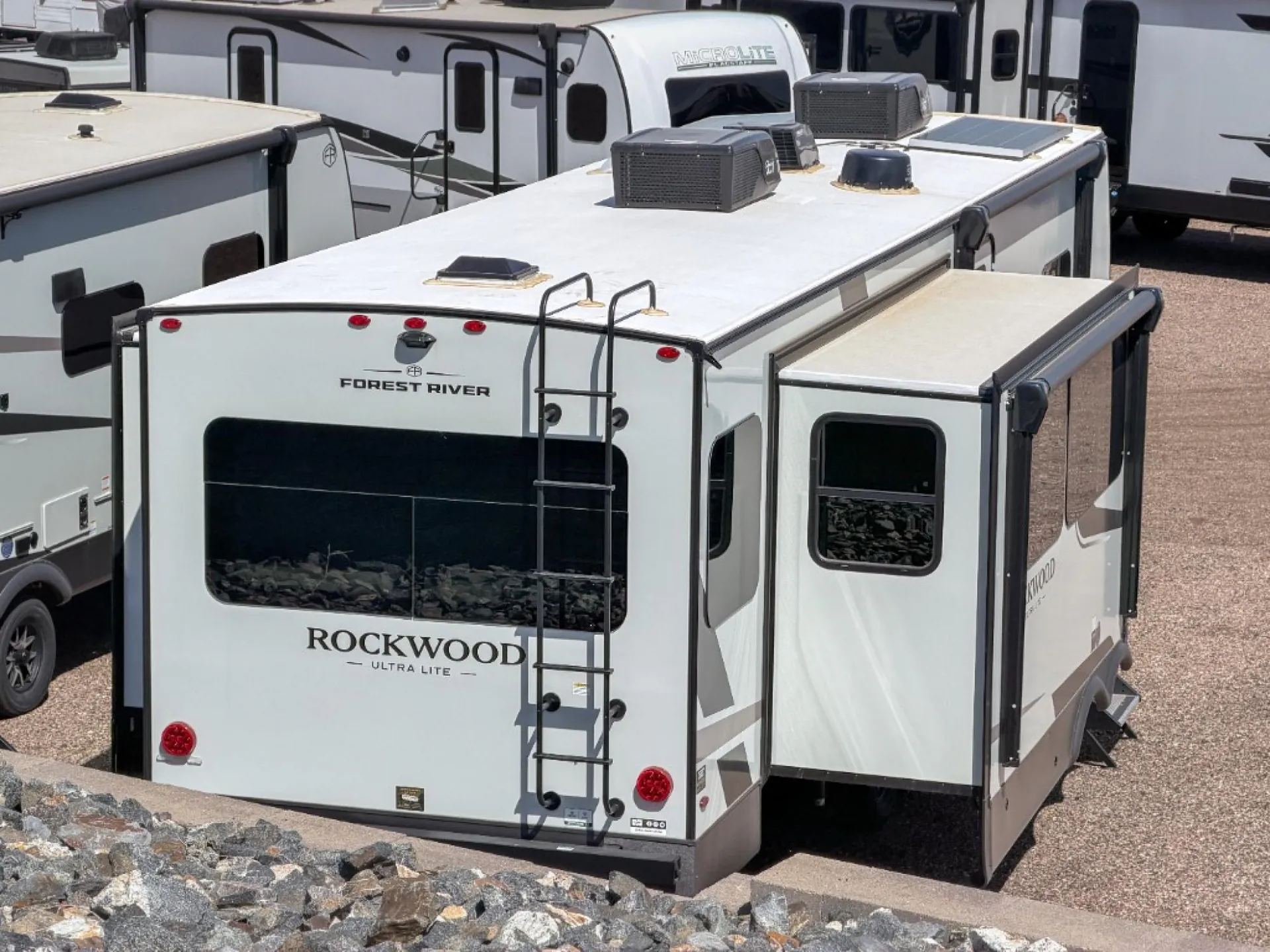 2026 Forest River Rockwood Ultra Lite 2906RL — Photo 5