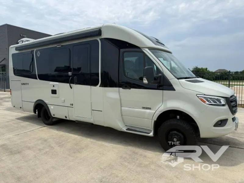 2026 Leisure Travel Unity TBX - Photo 2