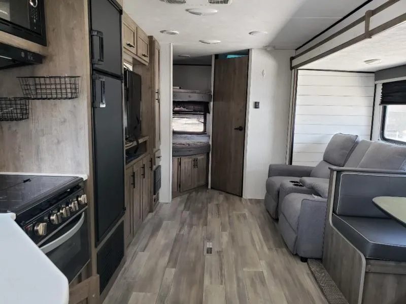 2021 Heartland Pioneer Used    BH 280 - Photo 2