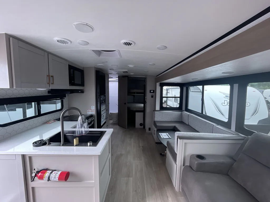 2027 Jayco Jay Feather 29BHB, Photos photo 2