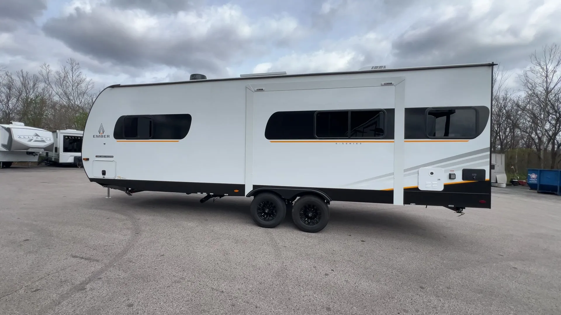 2026 Ember RV E-Series 25RUD - Photo 4
