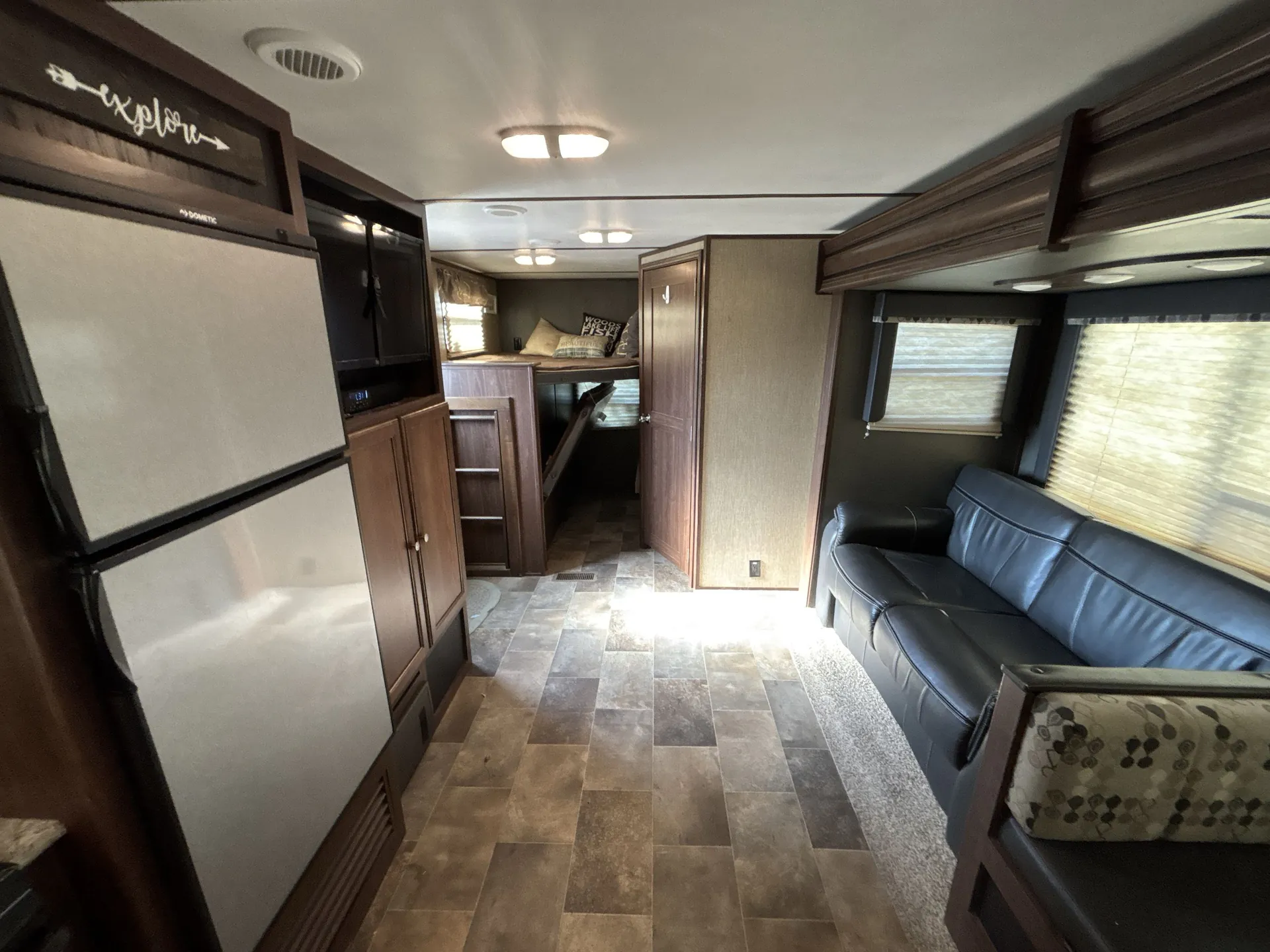 2018 Keystone Sprinter Campfire 29BH — living area main