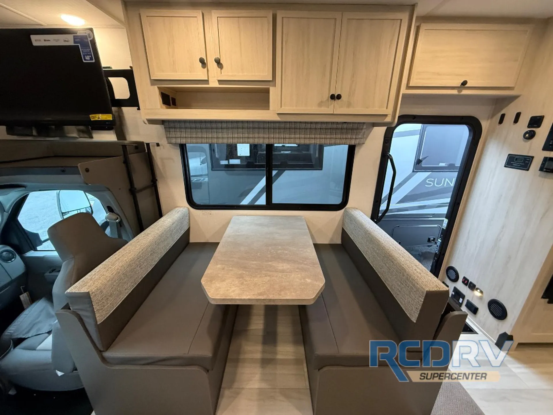 2027 Forest River Sunseeker 2860DS — Photo 7