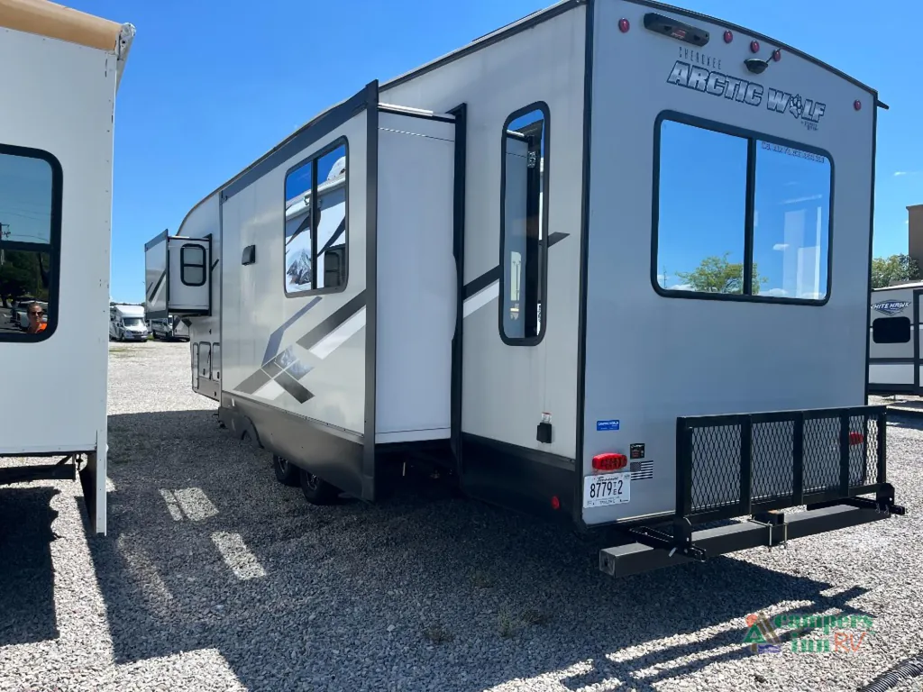 2023 Forest River Cherokee Arctic Wolf 3550 SUITE, Photos photo 11