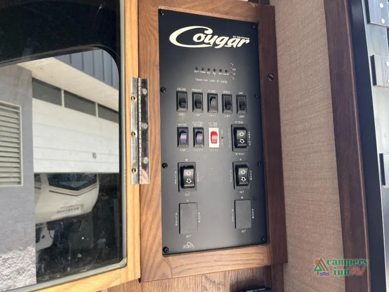 2015 Keystone RV Cougar 288RLS - Photo 3