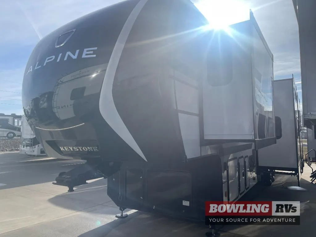 2026 Keystone Alpine Avalanche Edition 379MB - Photo 2
