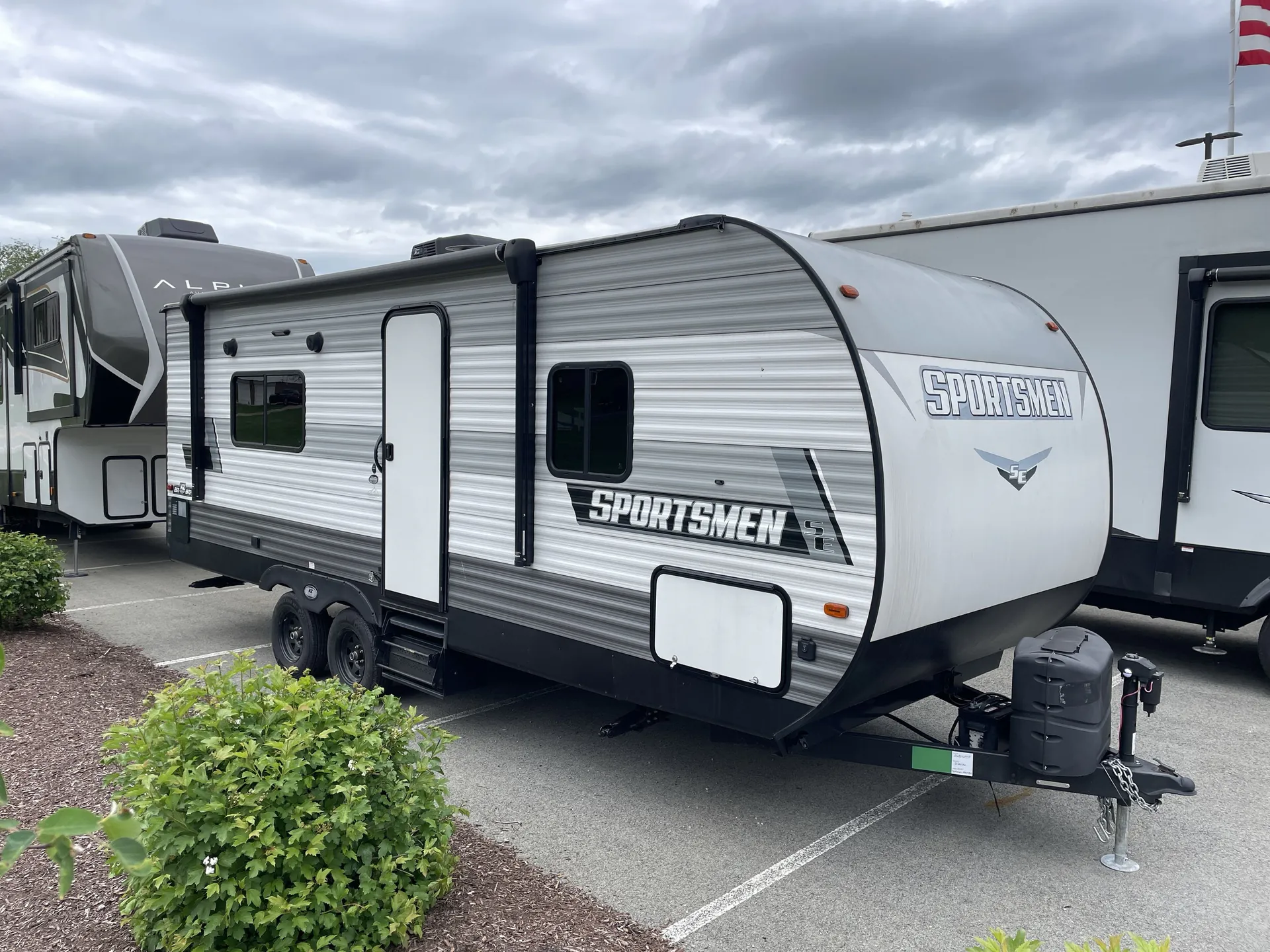 2021 K-Z Rv Sportsmen Se 240FBSE - Photo 2