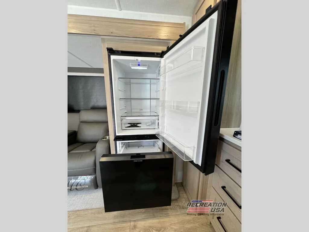 2026 Forest River Flagstaff Micro Lite 25MBR, Photos photo 4