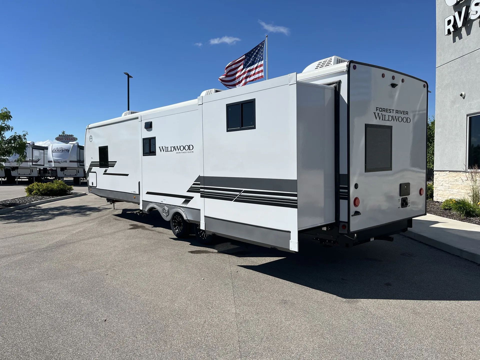 2027 Forest River Wildwood Heritage Glen 310BHI — campside