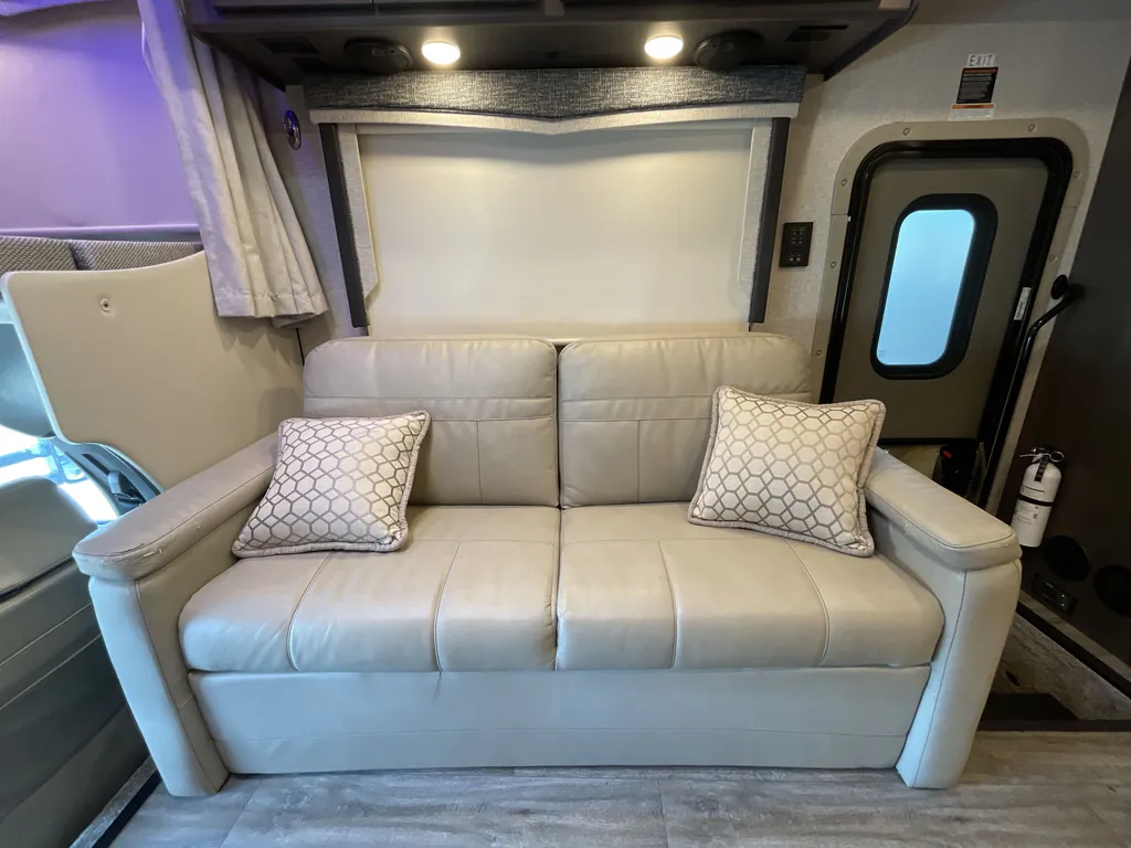 2023 Thor Motor Coach Magnitude RS36, Photos photo 33