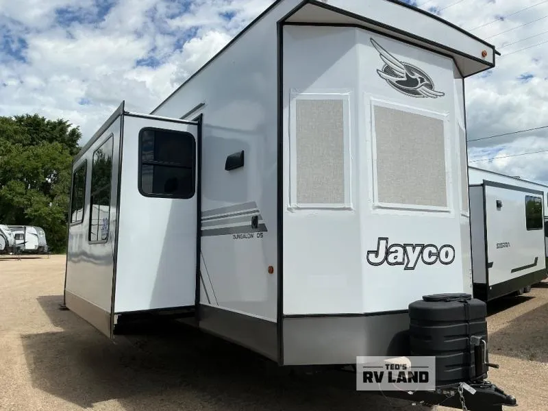 2027 Jayco JAYFLIGHT BUNGALOW 404LOFT - Main photo