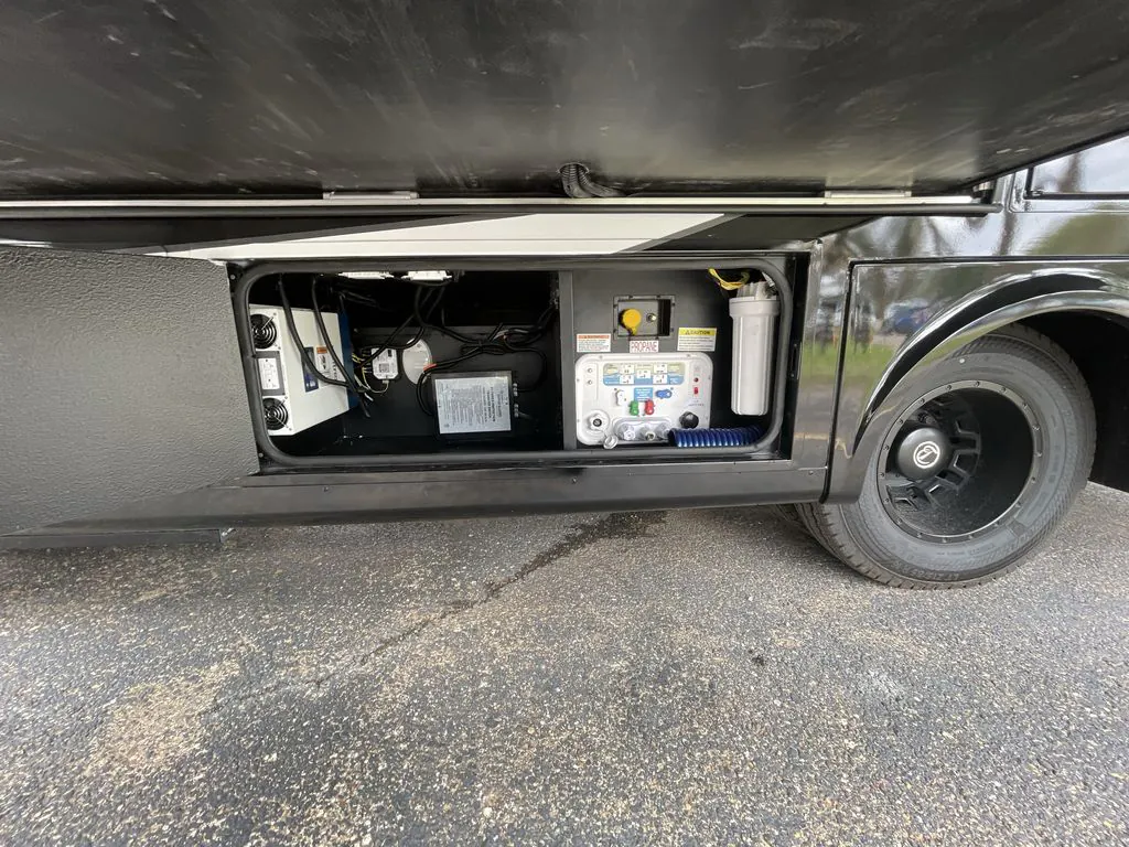 2027 Tiffin Wayfarer 25 PW, Photos photo 3