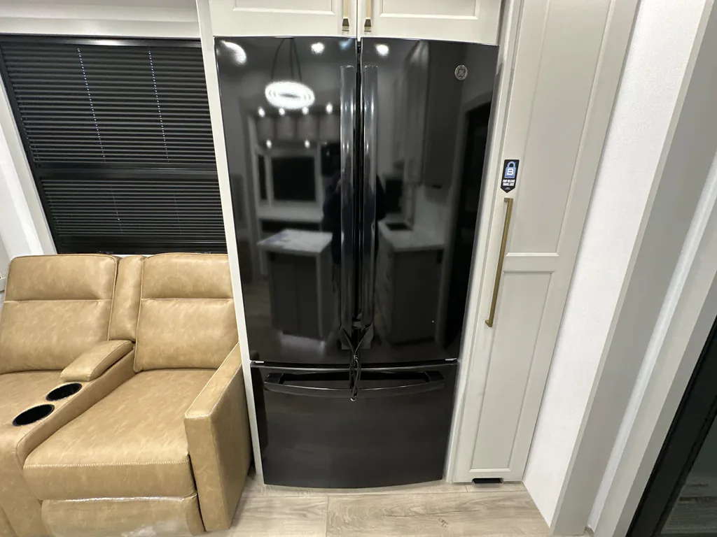 2026 Brinkley Model G 3520, Photos photo 21