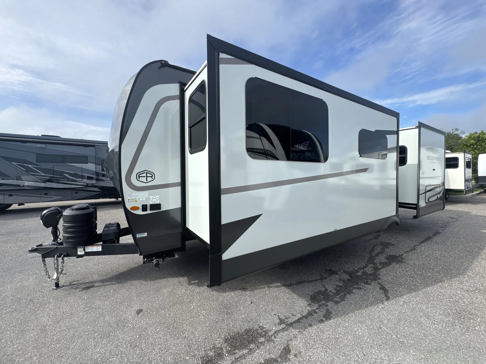 2027 Forest River Rockwood Ultra Lite 2608BS - Photo 3