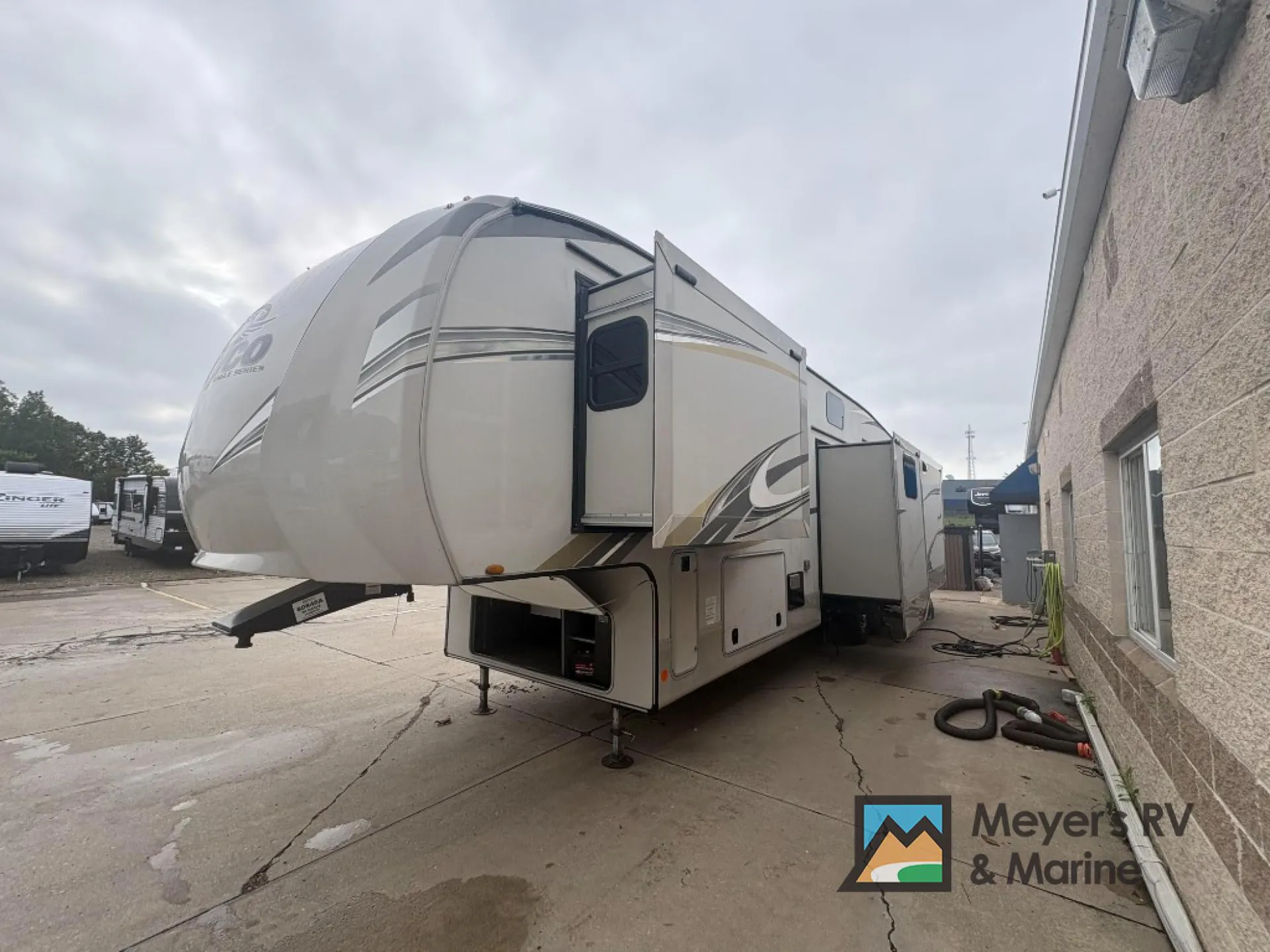 2020 Jayco Eagle 355MBQS - Photo 3