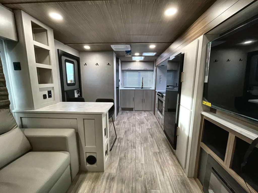 2026 Forest River Vibe Extreme Lite 2500CK, Photos photo 3