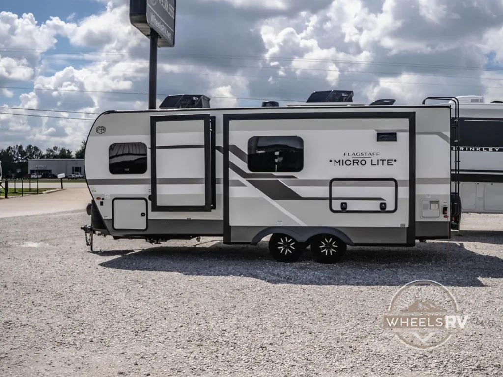 2026 Forest River Flagstaff Micro Lite 25FBD, Photos photo 6