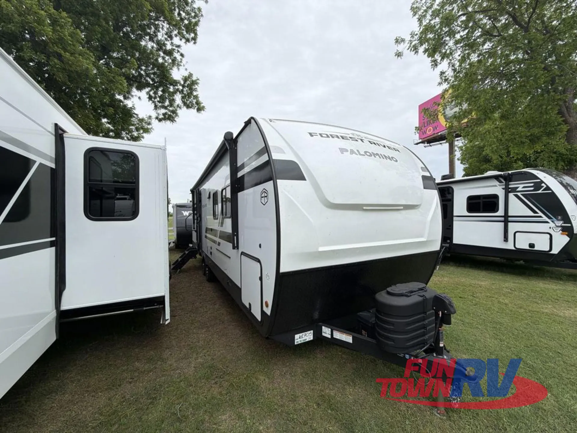 2027 Forest River Solaire 2580RBSS dealer photo 1 from Fun Town RV