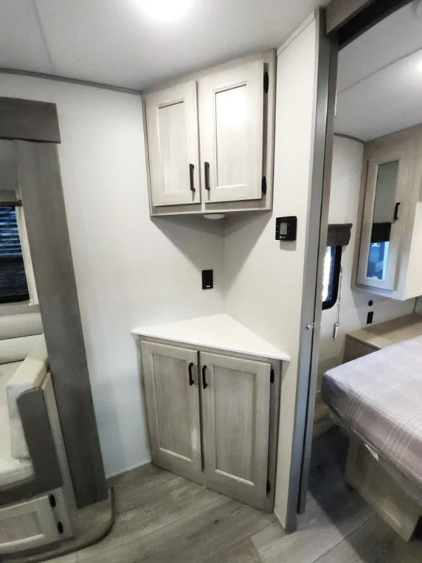 2026 Coachmen Catalina Legacy Edition 273DBHCK, Photos photo 6