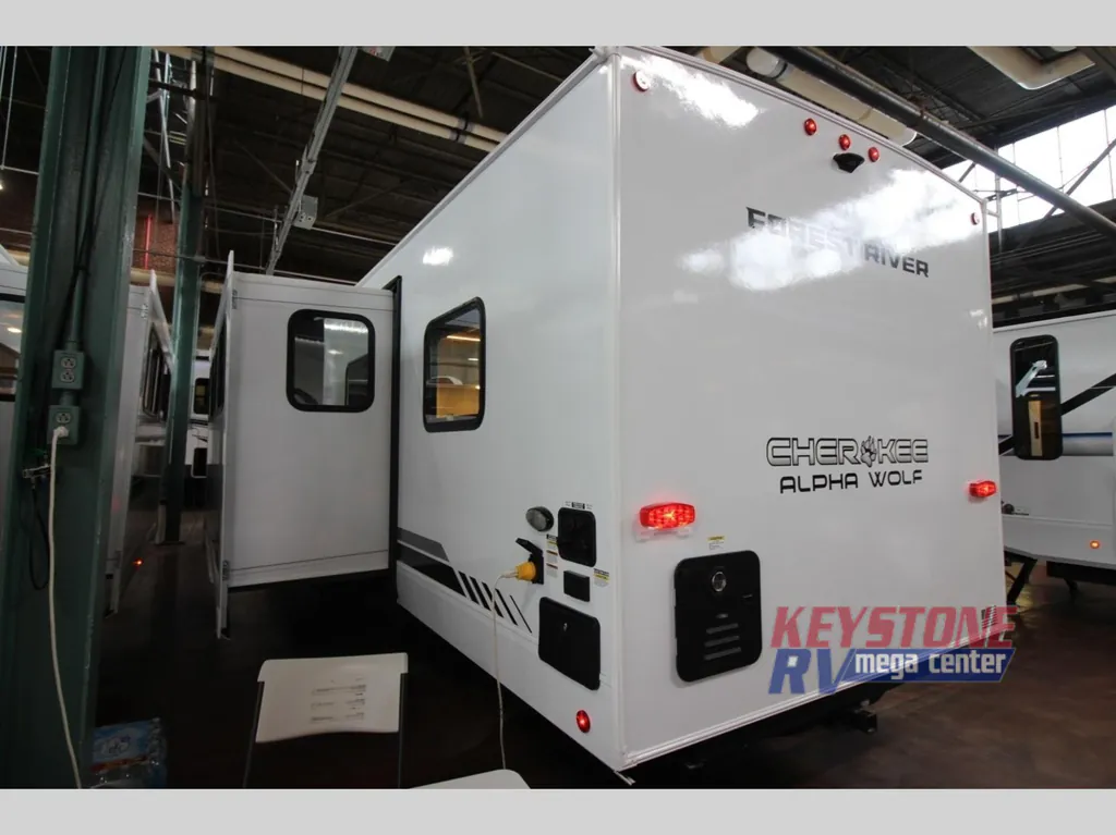 2026 Forest River Cherokee Alpha Wolf 29DCB, Photos photo 5
